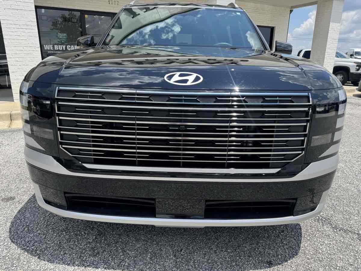 Used 2026 Hyundai Palisade Calligraphy AWD/4WD image 3