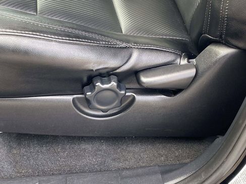 Used 2016 Toyota Tacoma SR5 w/ Towing Package image 14