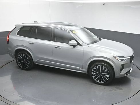 Certified 2026 Volvo XC90 B6 Plus w/ Protection Package Premier AWD/4WD image 42