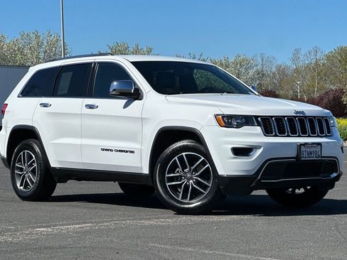 Used 2019 Jeep Grand Cherokee Limited image 2