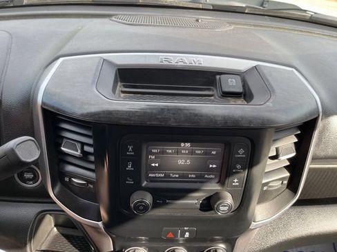 Used 2024 RAM 3500 4x4 Crew Cab DRW image 40