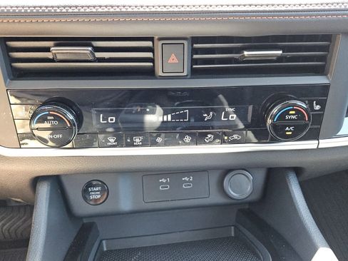 Used 2026 Nissan Rogue SV AWD/4WD image 10