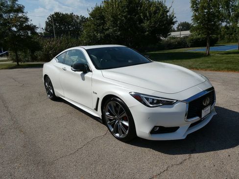 Used 2020 INFINITI Q60 Red Sport 400 w/ Proactive Package AWD/4WD image 3