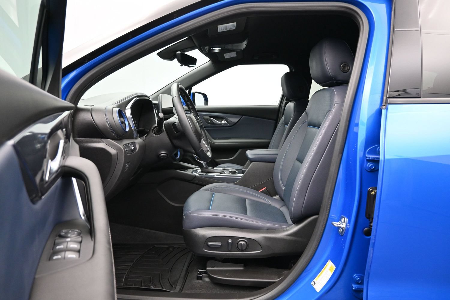 Used 2024 Chevrolet Blazer RS w/ Driver Confidence II Package FWD image 9