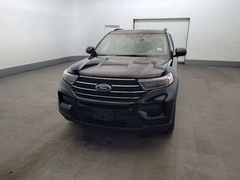Used 2021 Ford Explorer XLT AWD/4WD image 15