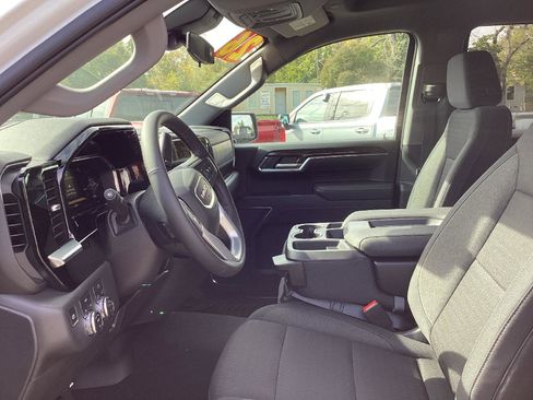 New 2026 GMC Sierra 1500 Elevation image 10
