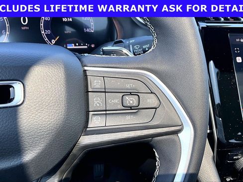 Used 2023 Jeep Grand Cherokee L Laredo AWD/4WD image 16