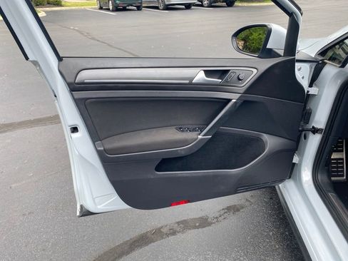 Used 2018 Volkswagen GTI S FWD image 12