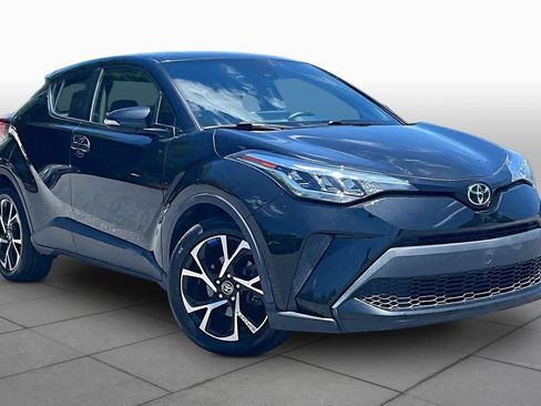 Used 2020 Toyota C-HR XLE FWD image 3