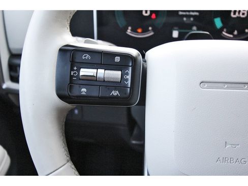 Certified 2025 Hyundai Santa Fe SEL FWD image 19