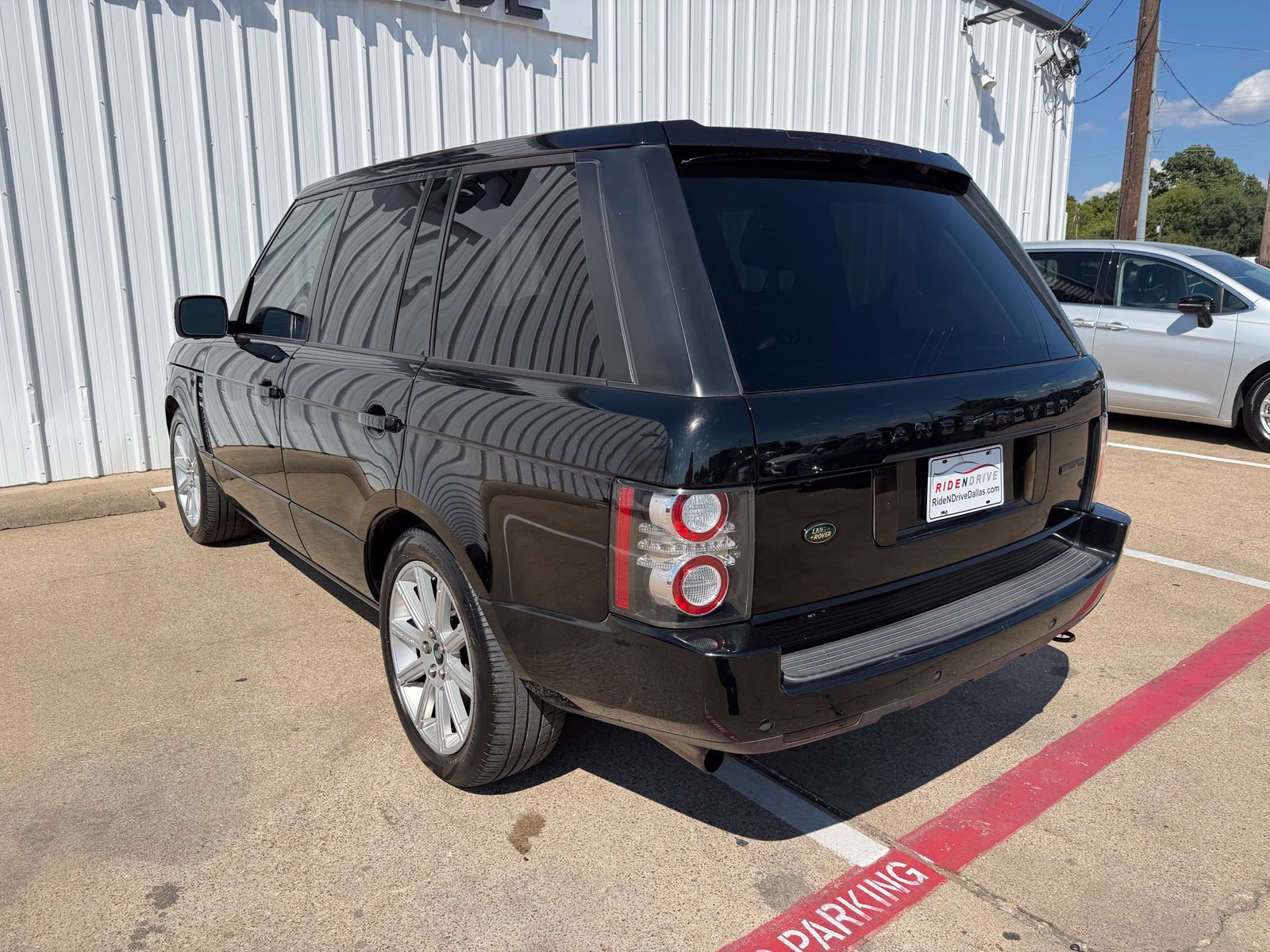 Used 2012 Land Rover Range Rover Supercharged AWD/4WD image 4