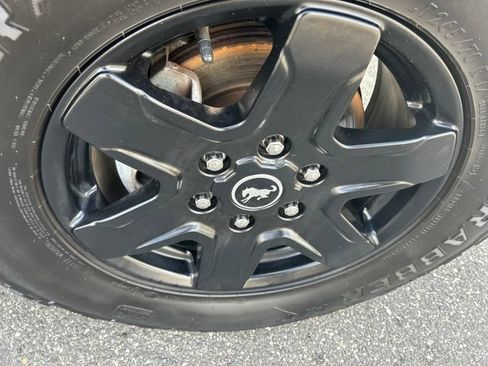 Used 2022 Ford Bronco Black Diamond AWD/4WD image 9