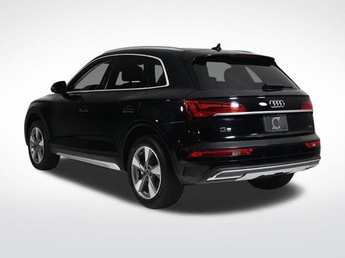 Certified 2023 Audi Q5 2.0T Premium w/ Convenience Package image 3