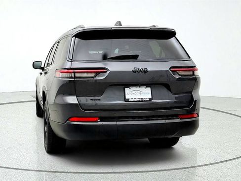 Used 2023 Jeep Grand Cherokee L Altitude AWD/4WD image 6