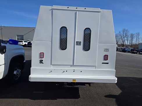 New 2025 GMC Sierra 3500 Pro w/ Convenience Package image 4