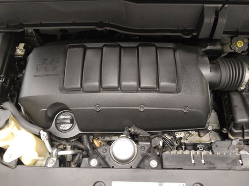 Used 2017 Chevrolet Traverse LT FWD image 30