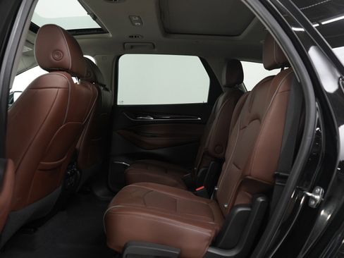 Used 2020 Buick Enclave Avenir w/ Avenir Technology Package image 19