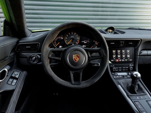 Certified 2018 Porsche 911 GT3 image 20