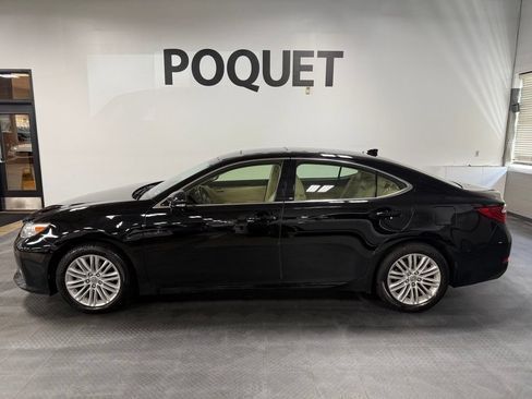 Used 2015 Lexus ES 350 w/ Luxury Package FWD image 1