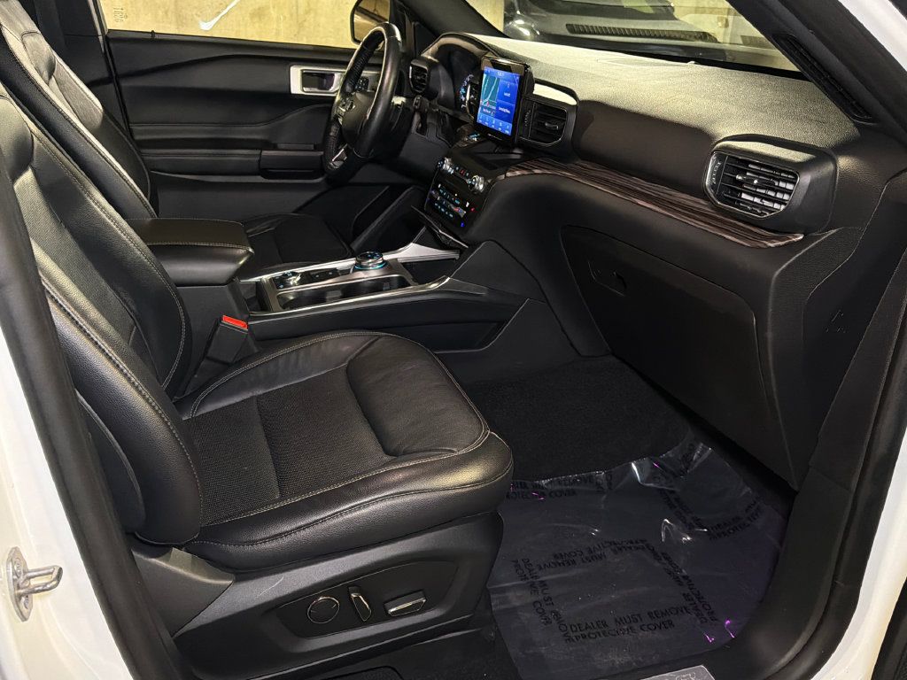 Used 2020 Ford Explorer Limited AWD/4WD image 12
