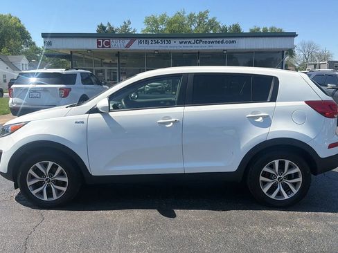 Used 2016 Kia Sportage LX image 8