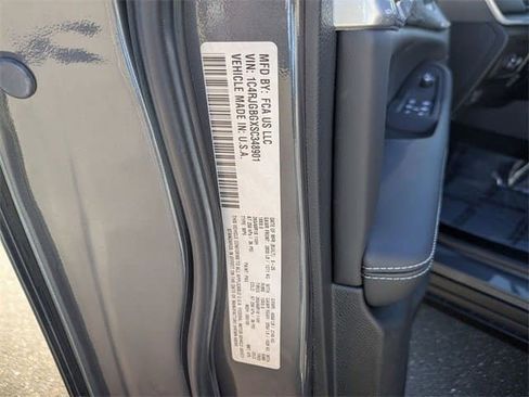 New 2025 Jeep Grand Cherokee Limited RWD image 24