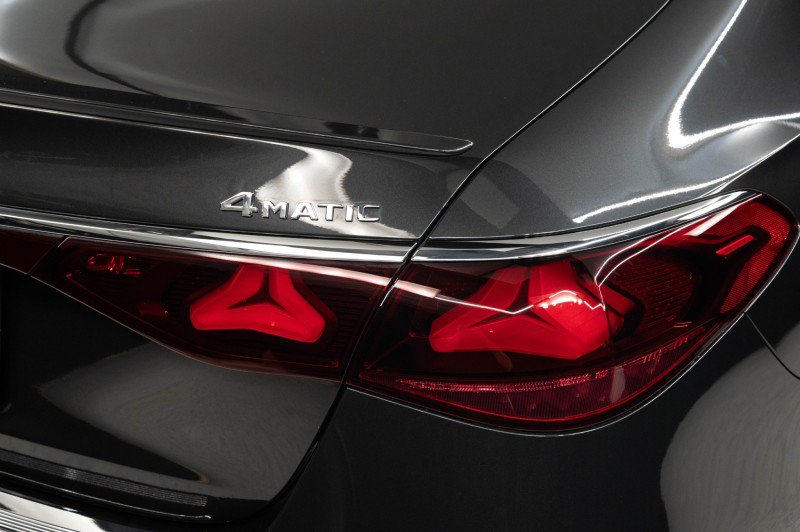 New 2027 Mercedes-Benz E 450 4MATIC Sedan image 10