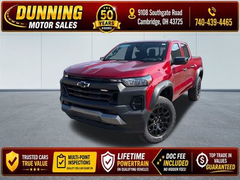 Used 2024 Chevrolet Colorado Trail Boss w/ Technology Package AWD/4WD image 1