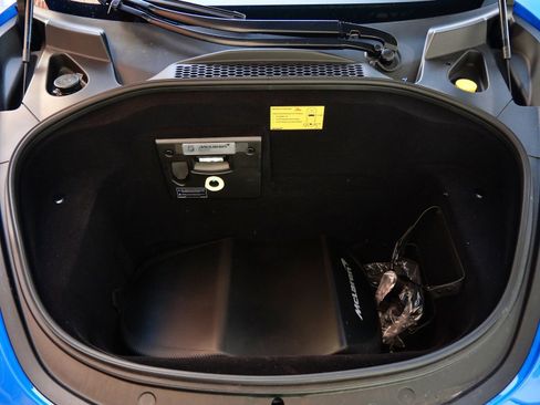 Used 2025 McLaren Artura Spider image 23