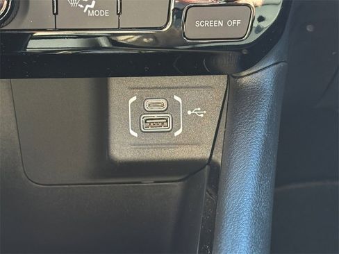 New 2026 Jeep Compass Latitude image 27