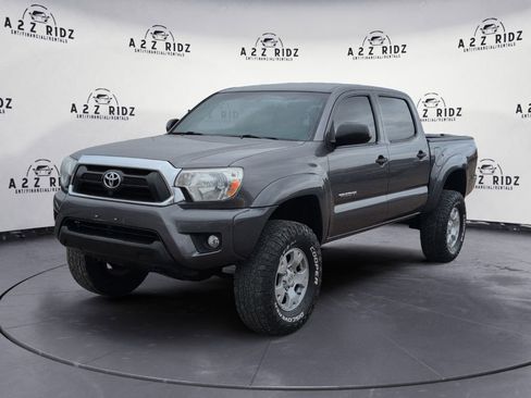 Used 2015 Toyota Tacoma PreRunner w/ SR5 Package image 3