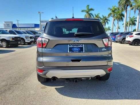 Certified 2017 Ford Escape SE FWD image 5