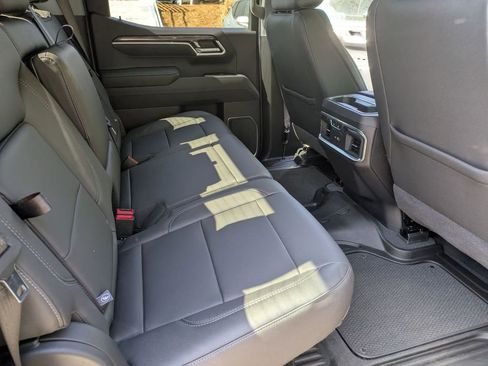 Used 2025 Chevrolet Silverado 1500 LTZ w/ LTZ Convenience Package II AWD/4WD image 29