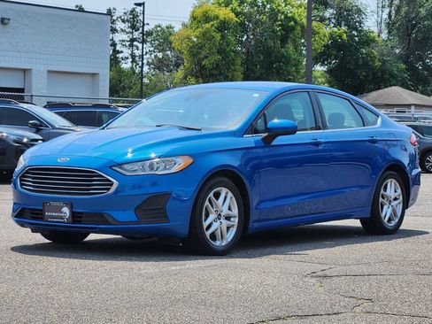 Used 2020 Ford Fusion SE FWD image 7