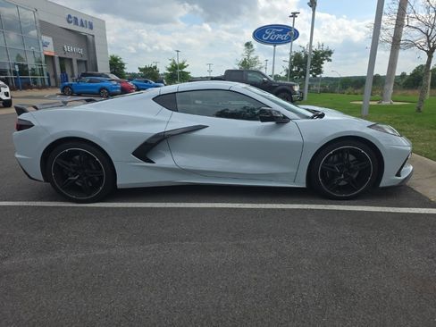 Used 2024 Chevrolet Corvette Stingray Coupe w/ Z51 Performance Package image 5