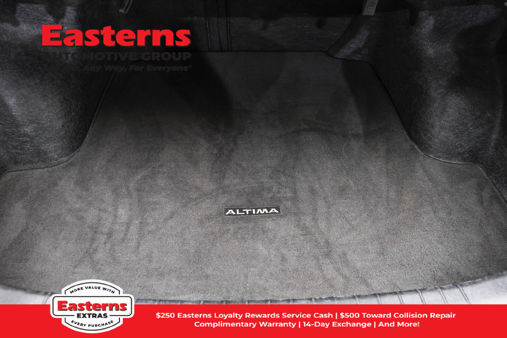 Used 2024 Nissan Altima 2.5 SV FWD image 10