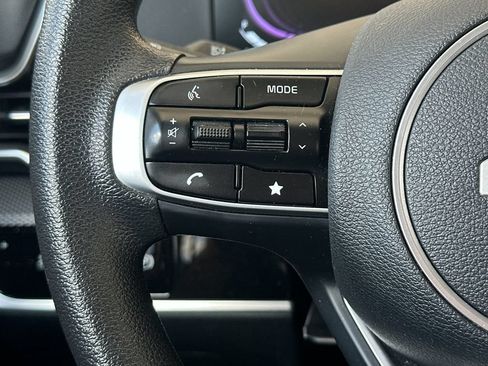 Used 2025 Kia Sportage LX AWD/4WD image 22