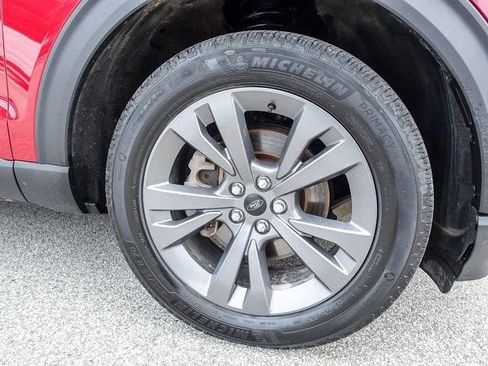 Used 2023 Ford Explorer XLT w/ Equipment Group 202A image 8