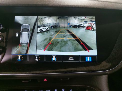 Used 2022 Buick Envision Essence w/ Technology Package II image 25