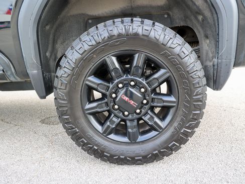 Used 2024 GMC Sierra 2500 AT4 w/ AT4 Premium Plus Package AWD/4WD image 23