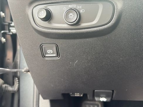 Used 2019 GMC Terrain SLE AWD/4WD image 25