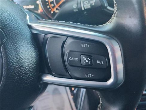 Used 2022 Jeep Gladiator Overland w/ Popular Equipment Package image 17