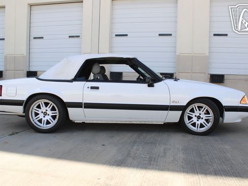 Used 1989 Ford Mustang LX RWD image 40
