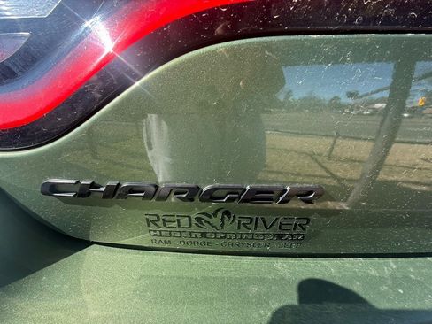 Used 2022 Dodge Charger SXT w/ Blacktop Package image 10