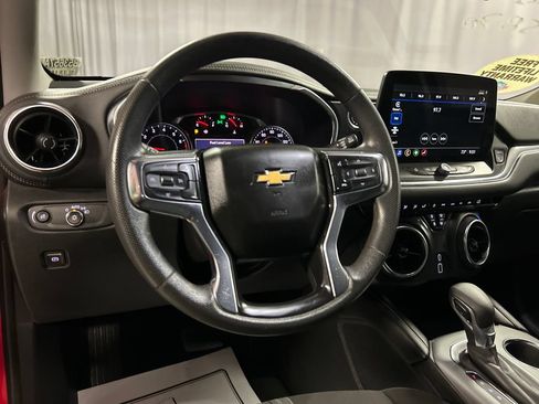 Used 2023 Chevrolet Blazer LT FWD image 15