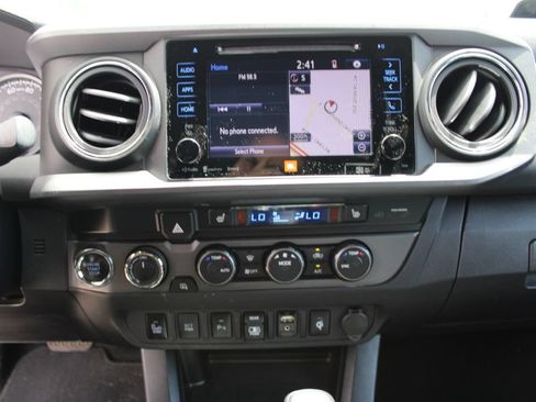 Used 2019 Toyota Tacoma TRD Pro AWD/4WD image 22