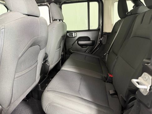 Used 2023 Jeep Wrangler Unlimited w/ Convenience Group image 24