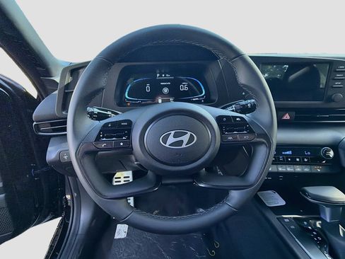 New 2026 Hyundai Elantra SEL Sport FWD image 8