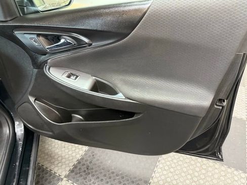Used 2020 Chevrolet Malibu LT image 32