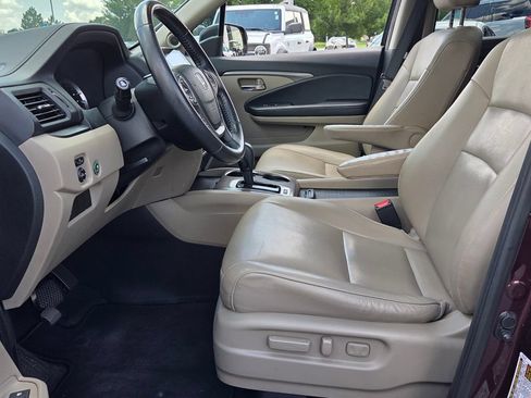 Used 2017 Honda Pilot EX-L image 3